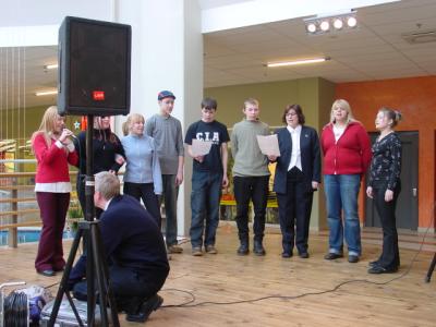 Singing praise at the mall  