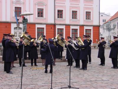Chalk Farm Band - Tartu town square